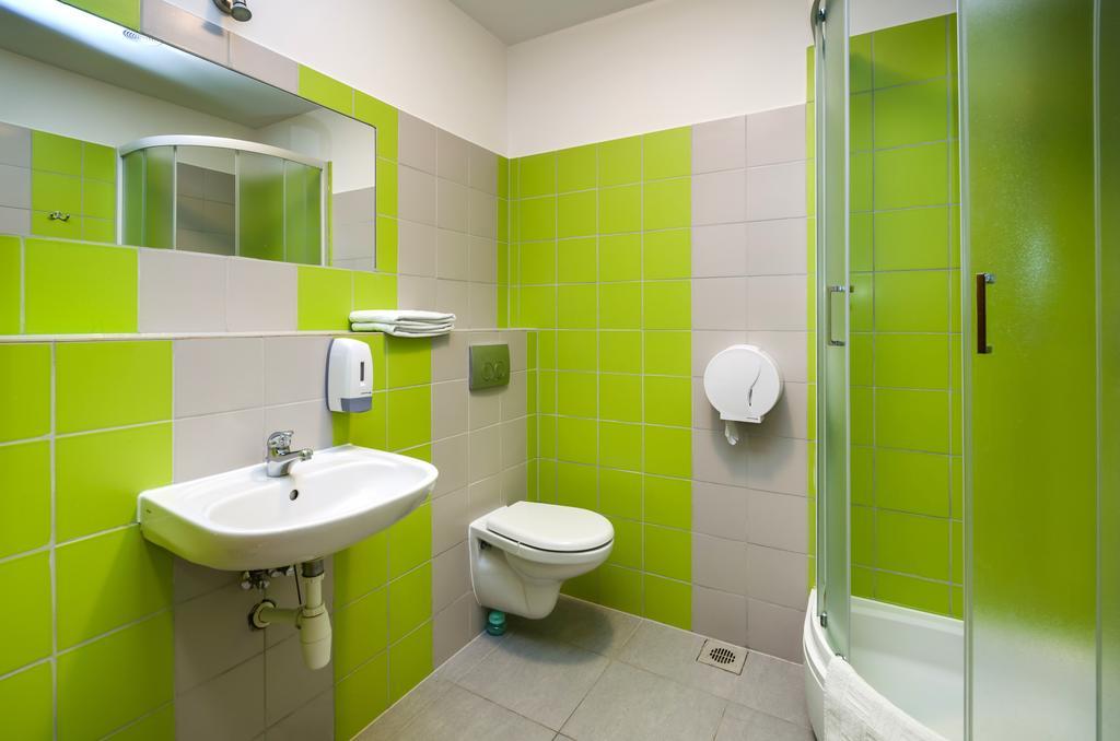 Hill Inn Posen Zimmer foto